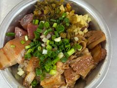 -梁阿婆廿年老牌扣肉糯米饭