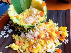 黄金菠萝海鲜炒饭-越谜·越南餐厅(长白店)