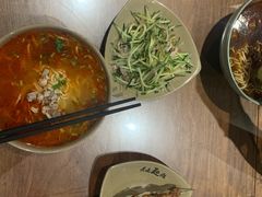 -亮亮面馆(经六路店)