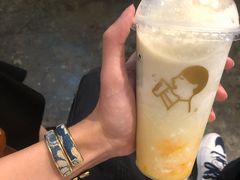 -喜茶(东莞雍华庭店)