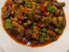 板栗烧乳鸽-琬苑鸽庄·川粤融合菜(解放碑总店)