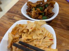 -湘人龙记老长沙米粉(鸟巢店)
