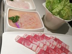 -海底捞火锅鲜切牛肉主题店(长寿路店)