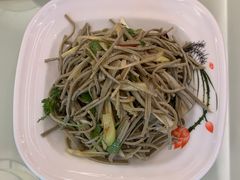 五香豆腐丝-八珍饺子·烤鸭·家常菜