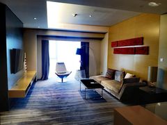 -青岛富力艾美酒店