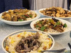 -汗腾格里·风味餐厅(新疆驻京办店)