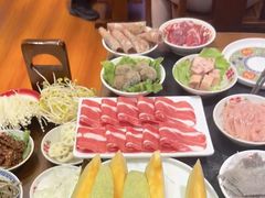 -沸炉重庆老火锅(军事博物馆店)