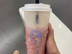 草莓芝士茉香茶-瑞幸咖啡(北美N1购物中心店)