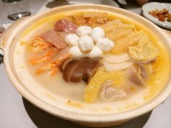 全家福大砂锅-屋里厢上海菜馆