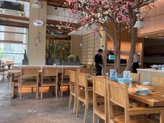 -蜜桃餐厅·伴山(湖滨商业街店)