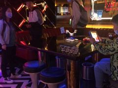 -温莎KTV(珠江路店)