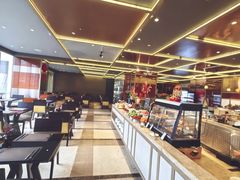 -大中华希尔顿酒店-念自助餐·嗨啤·小龙虾