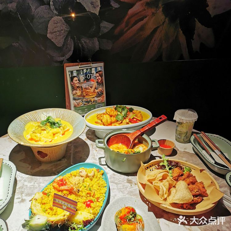 不小心闯进莫奈的花园里🌸 长沙新开的泰餐店