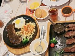 -豪享来牛排(人民店)