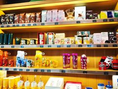 -星巴克臻选(华堂·新辰汇店)