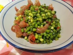 蒜苔炒土家腊肠-荆九爷爆炒桥头三嫩(浙大店)