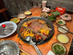 -周小明火锅(黑金冠社区店)