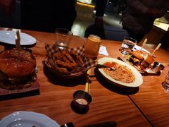 -三勾JJJ Burger&Coffee(梅溪湖店)