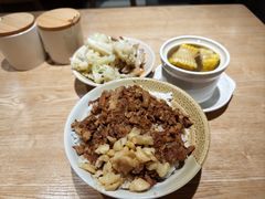 -红猪卤肉饭(大西洋美食城店)