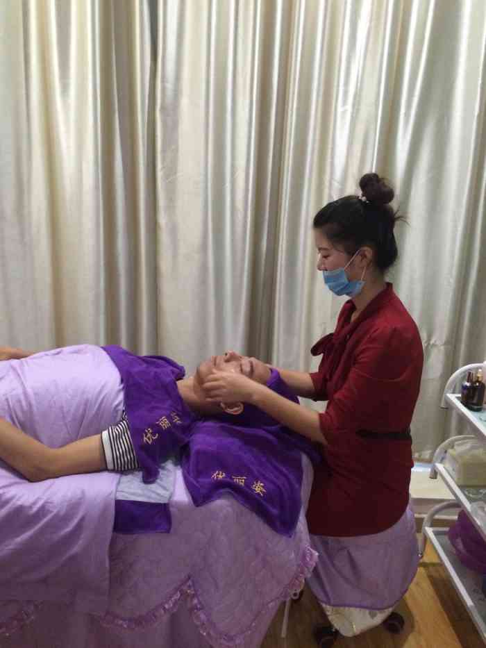 打分 美容师的手法很好!服务态度也特别好!