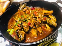 酱香黄骨鱼装-美味故事特色餐厅(汉阳郭茨口店)