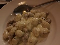 土豆面配香肠蓝乳酪酱-La Tavernetta(Bar à Vin)(乌鲁木齐路店)