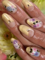 floral_nail_art_idea-艾妃罗高科美肤美甲美睫健康管理