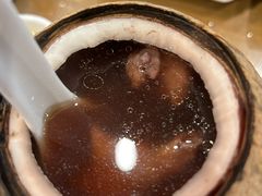 黑豆家鸡炖原只椰子汤-大唐靓汤江门私房菜(景田店)