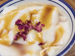 -云阿蛮云南生烫牛肉米线(奉贤路店)