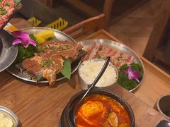 -明洞阿姨·韩式酱蟹烤肉·创意料理(三元桥店)