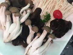 -一席地·本地鸡窝·杭帮鸡火锅(萧山银隆百货店)
