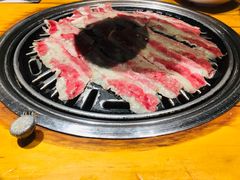 烤肉-唯成•韩国炭火烤肉 유성고기