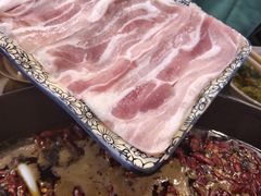 大刀五花肉-周幺妹重庆老火锅(银泰城总店)