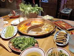 酸辣锅底-洱火云南酸菜牛肉火锅(石景山当代商城店)