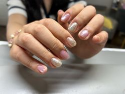 -小黑瓶美甲美睫