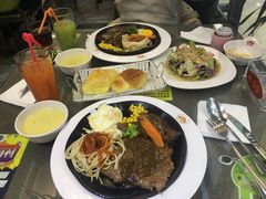 -东方豪客牛排意面披萨(金凤万达店)