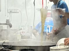 -牛一嘴·兰州牛肉面·大盘鸡(财富中心店)