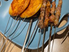 -街角等你.大连海鲜烧烤.经典铁板海鲜串(西安路店)
