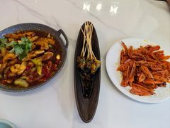 -嗨辣小聚·盘锦河蟹·海鲜烧烤龙虾(盘锦十年好店)