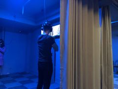 -VR 间客漫·PS电玩·虚拟现实包间游戏电竞(街道口店)