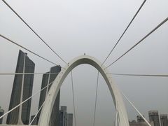 -南京眼步行桥