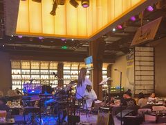 -洛缦音乐餐厅(工业展览馆万象城店)