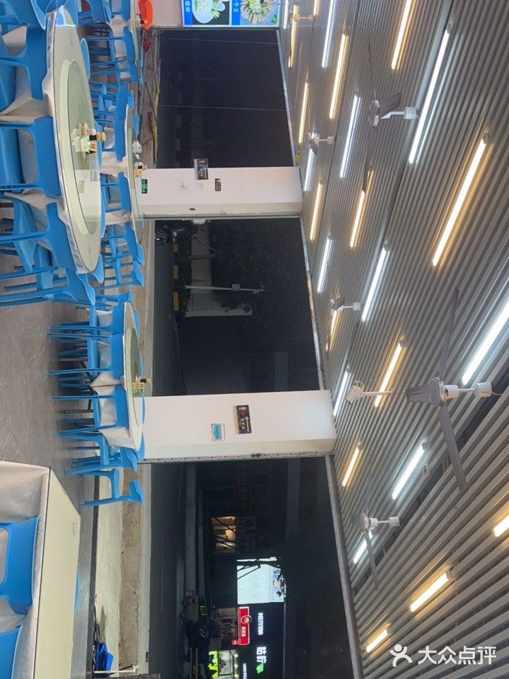 那么避风塘炒蟹绝对是你不能错过的一道美味