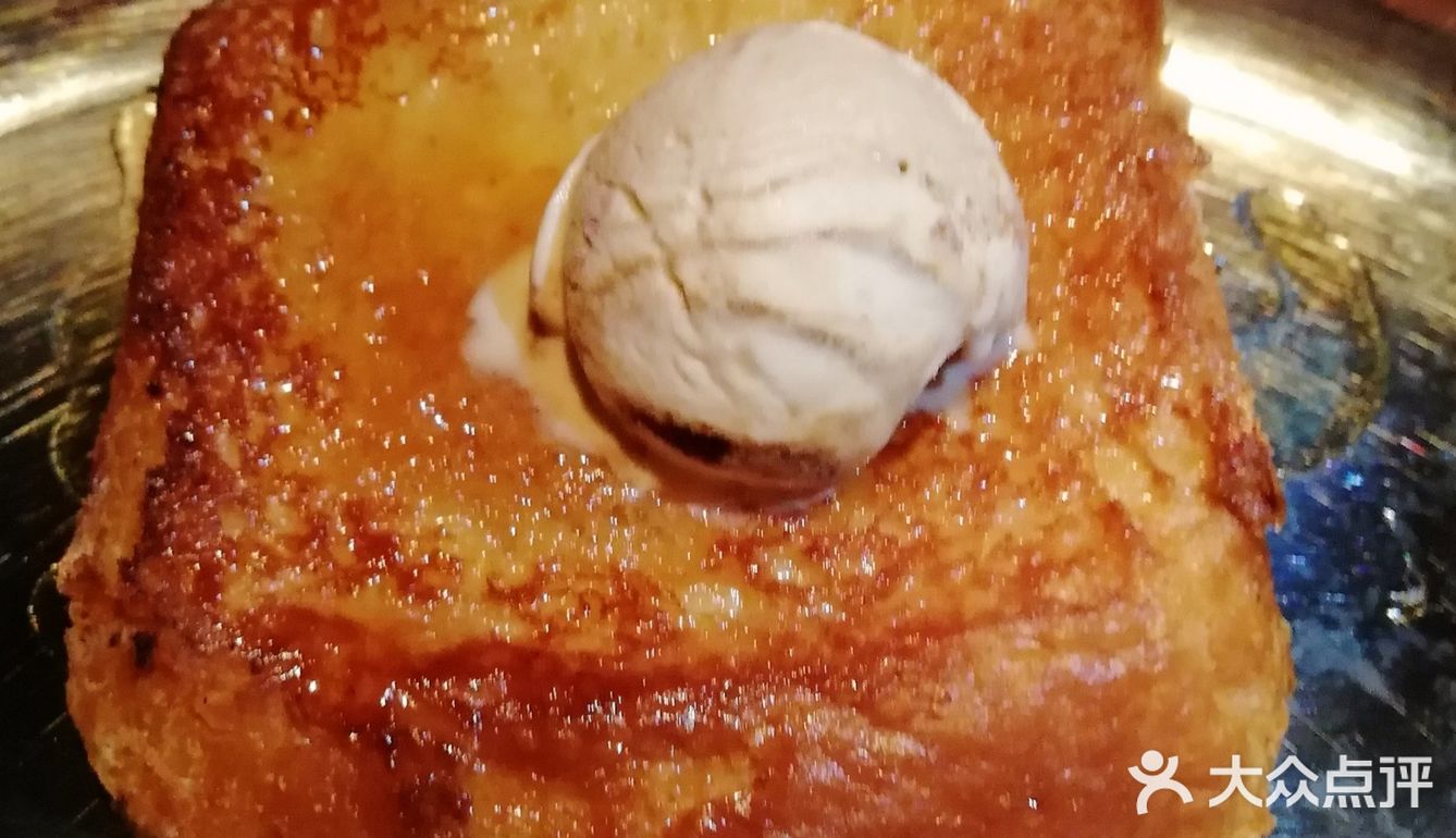 打卡新开业的小伯格酒馆 舒适温馨[拔草][礼花]