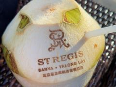 -三亚亚龙湾瑞吉酒店·宴悦Driftwood·游水海鲜·牛排·草坪·私人定制