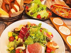 -LENBACH兰巴赫西餐啤酒坊(大连东港店)