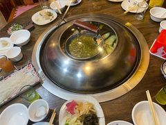 -粘豆包铁锅炖二部(温泉街店)