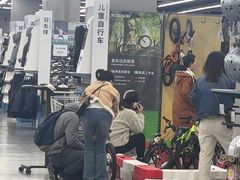 -迪卡侬(徐泾店)