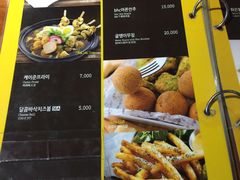 -BHC炸鸡(明洞总店)