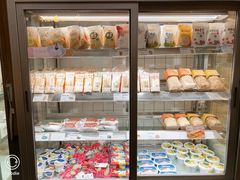 面包甜点陈列柜-一鸣真鲜奶吧(双菱路店)